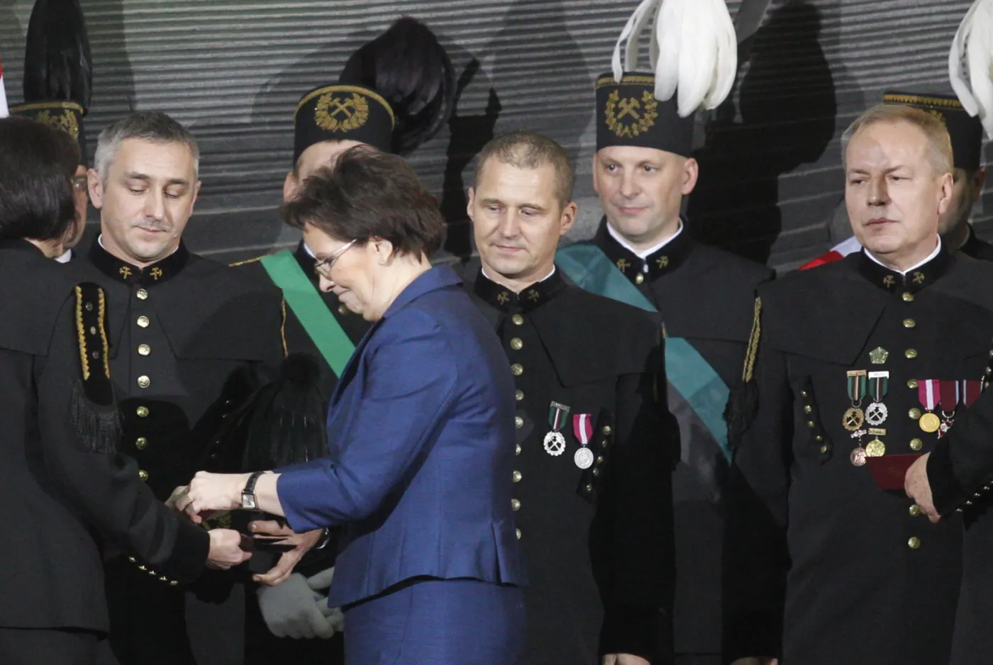7154257-premier-ewa-kopacz-podczas-uroczystosci.jpg
