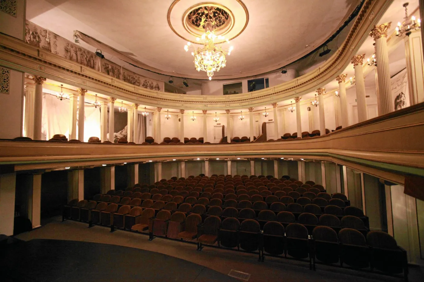 Teatr im. Heleny Modrzejewskiej w Legnicy