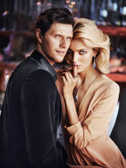 7173432-anja-rubik-sasha-knezevic-w-swiatecznej.jpg