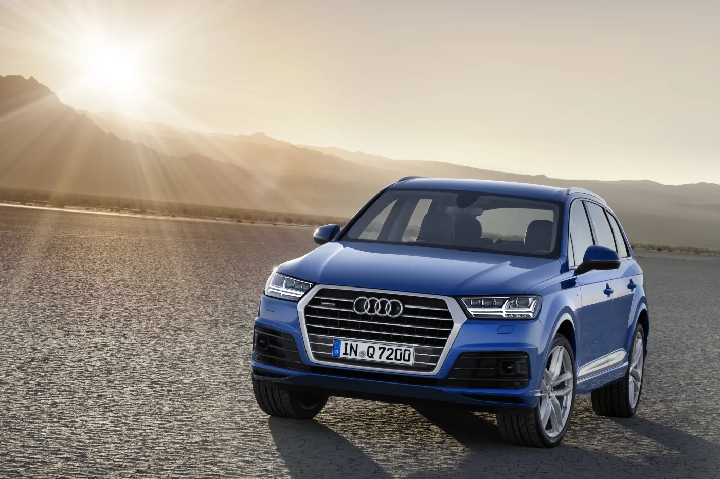 7187577-audi-q7.jpg