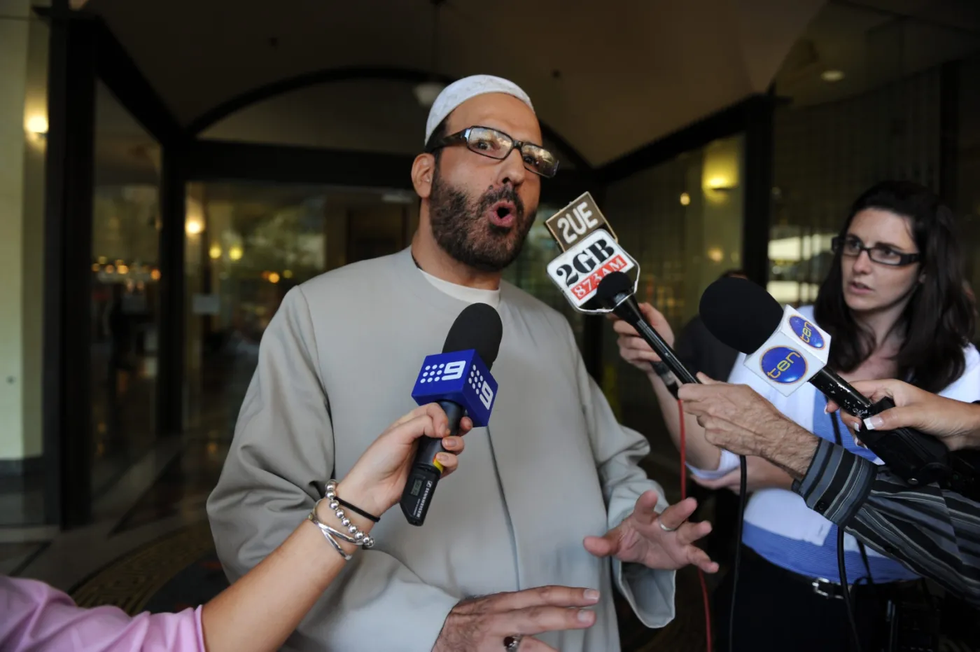 7200388-man-haron-monis-terrorysta-z-kawiarni.jpg