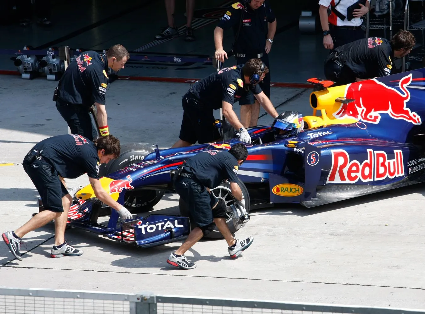 Red Bull zaprezentuje nowy bolid i... dementuje plotki