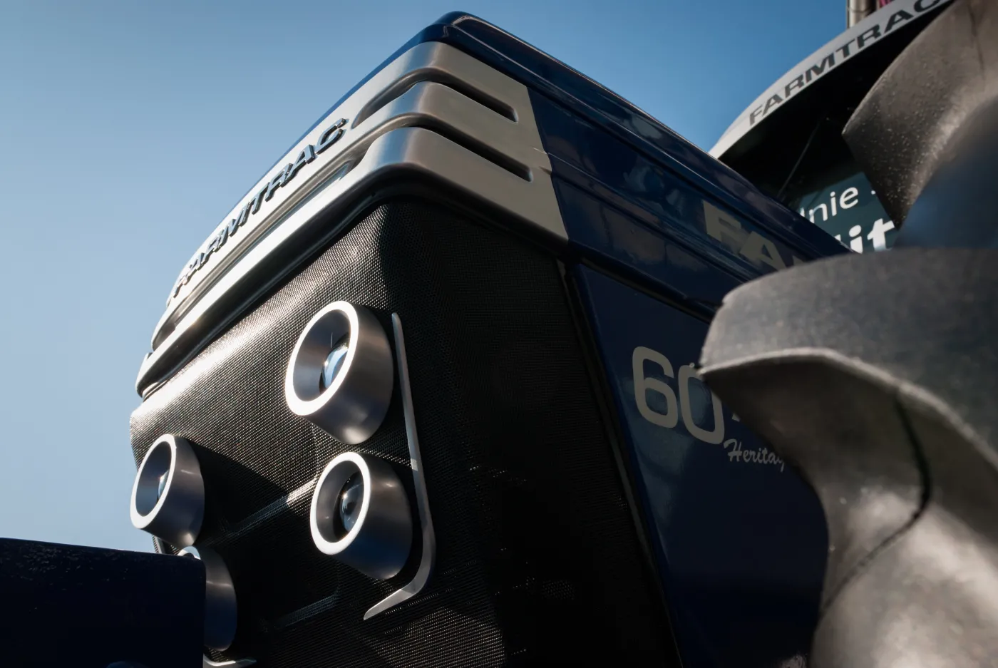 Oto nowy i tani polski ciągnik, który zastąpi Ursusa! Farmtrac heritage 6050. ZDJĘCIA