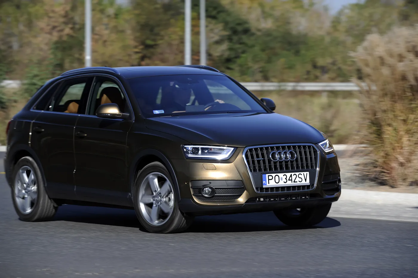 6882971-audi-q3.jpg