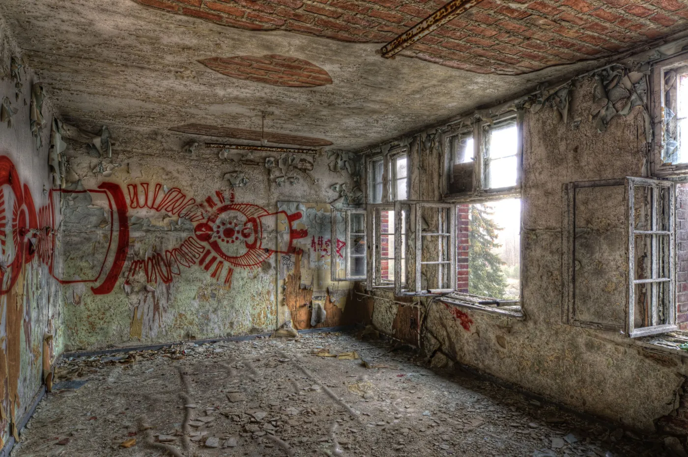 7687799-opuszczony-szpital-beelitz-heilst-tten.jpg