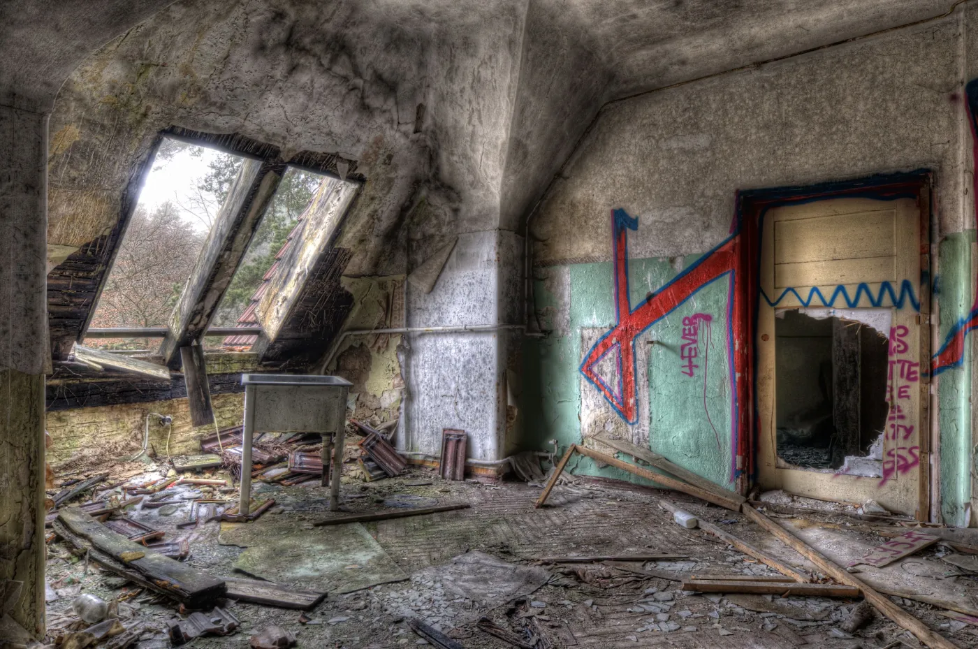 7688085-opuszczony-szpital-beelitz-heilst-tten.jpg