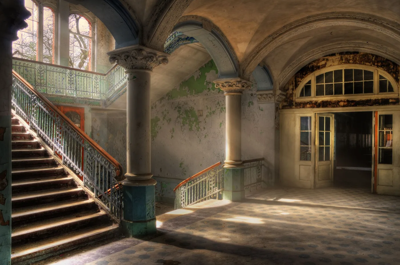 7694129-opuszczony-szpital-beelitz-heilst-tten.jpg
