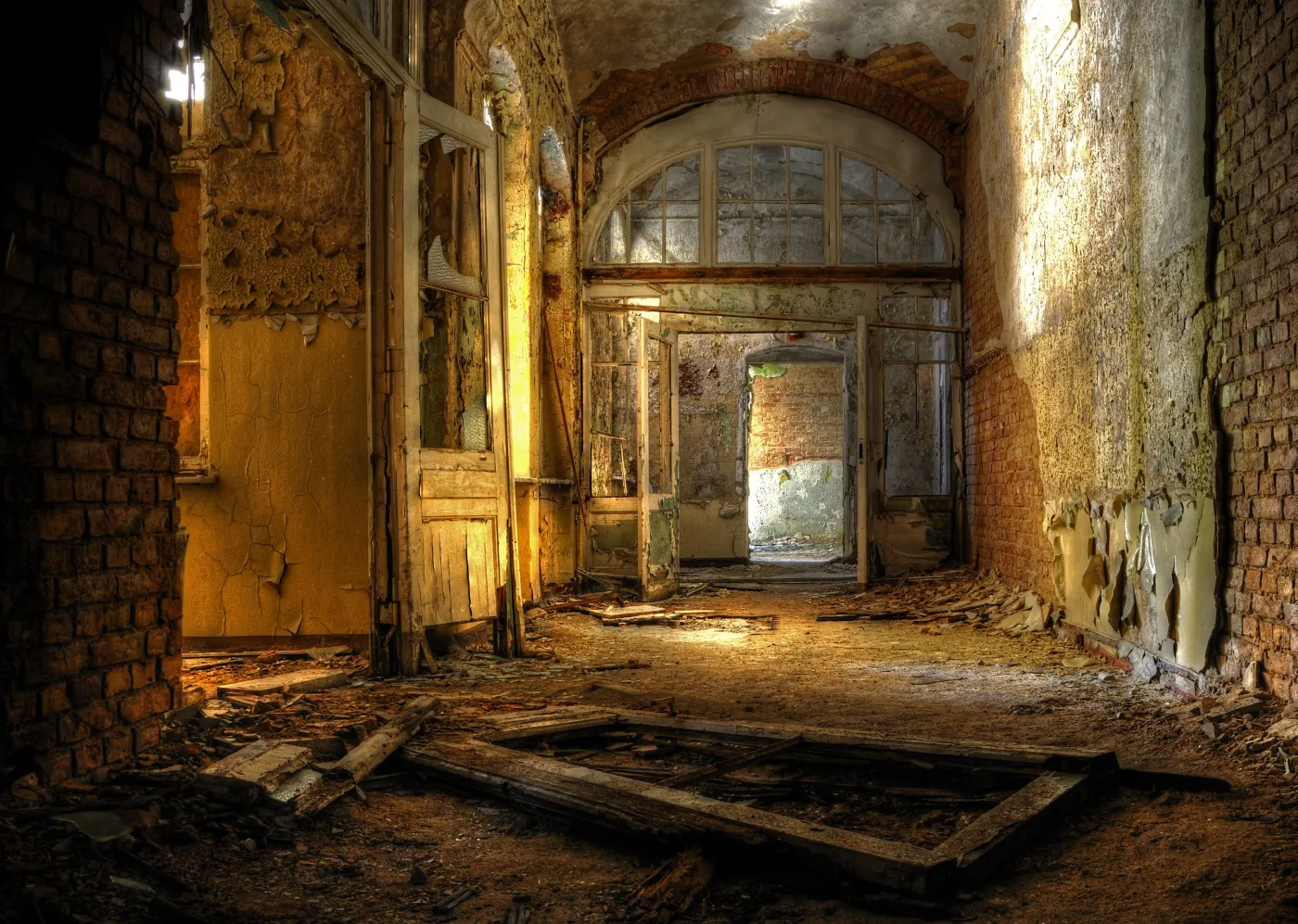 7694158-opuszczony-szpital-beelitz-heilst-tten.jpg