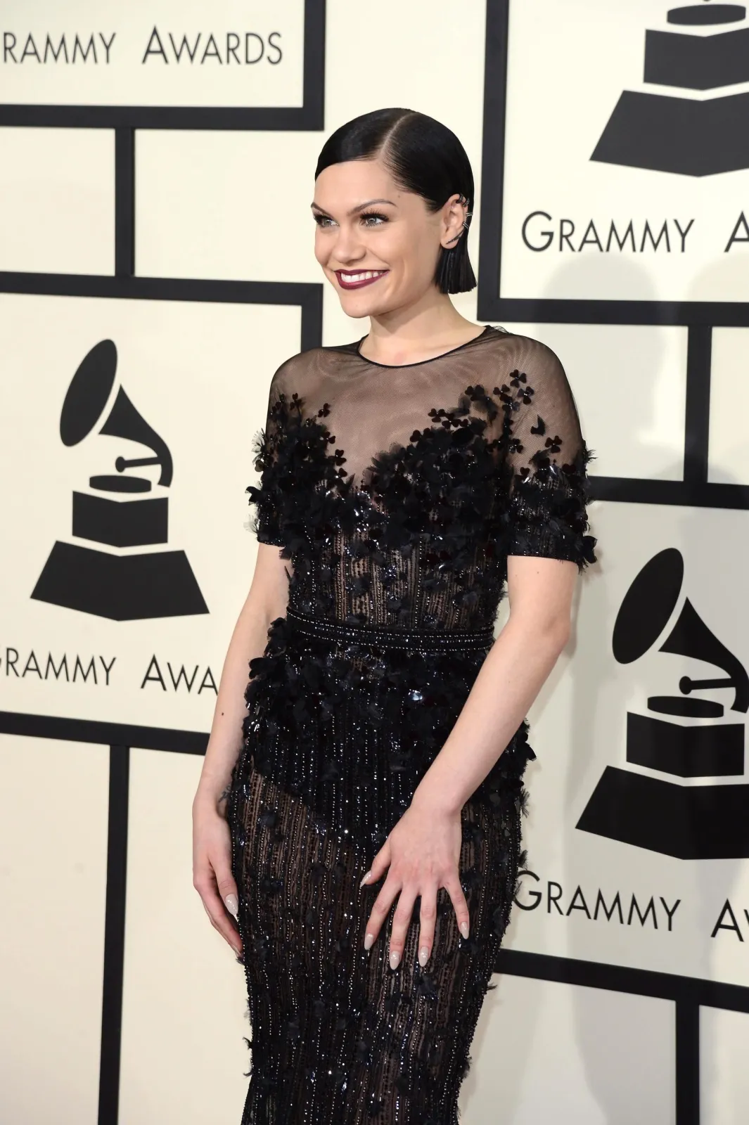 7400612-jessie-j.jpg