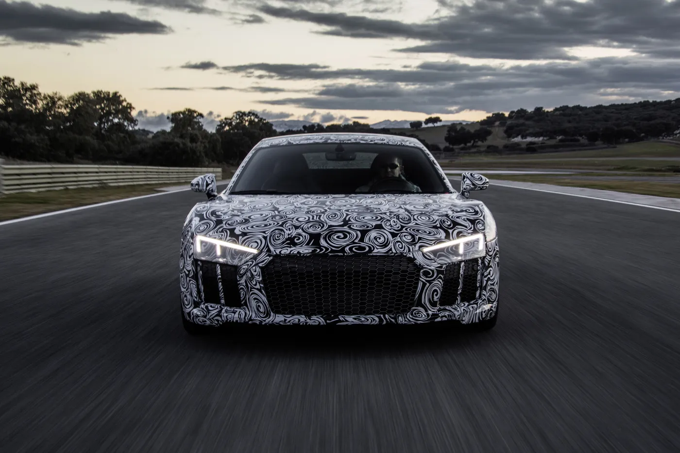 7475638-audi-r8.jpg