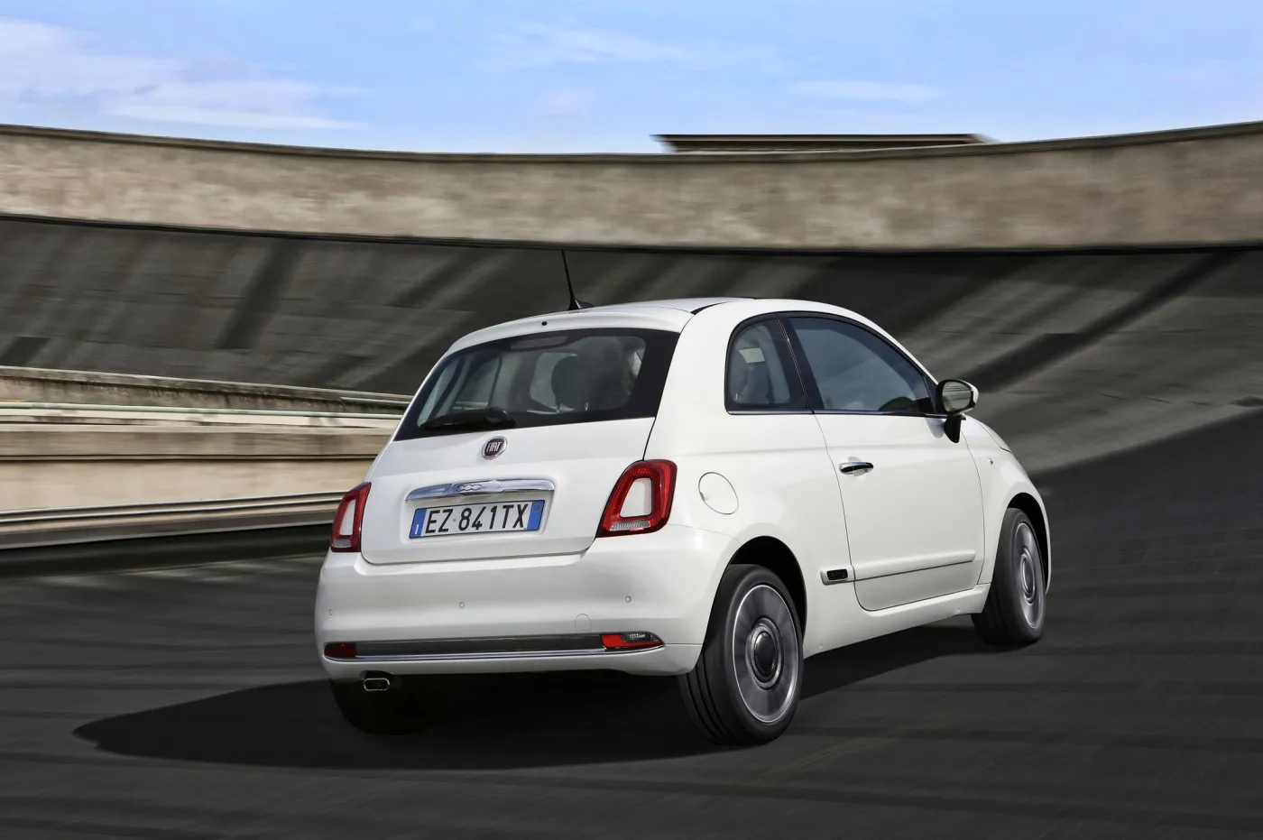 7942141-fiat-500.jpg