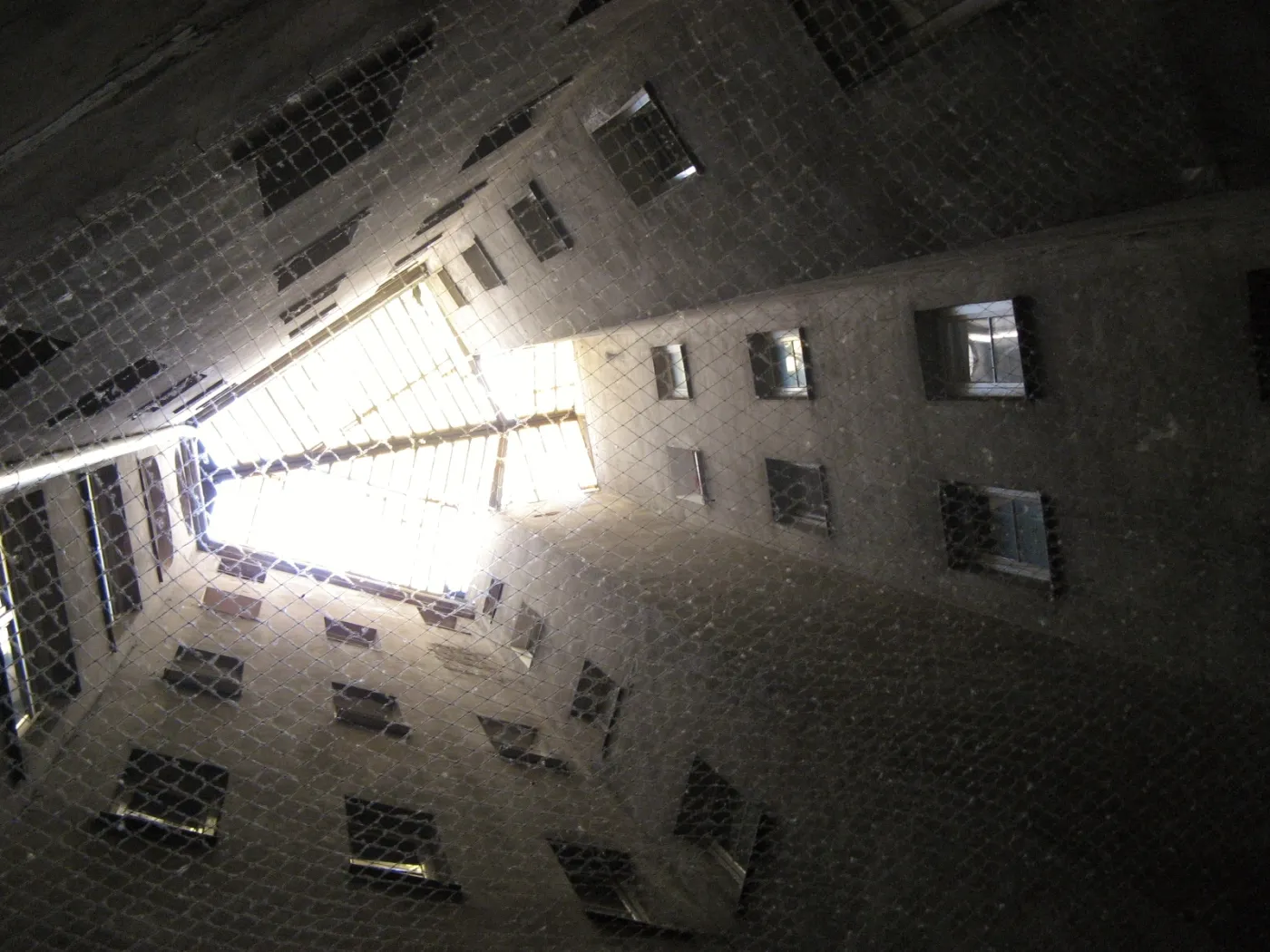 Śladami Powstania Warszawskiego - Ochota. "Wywieziono 900 kg prochów". GALERIA