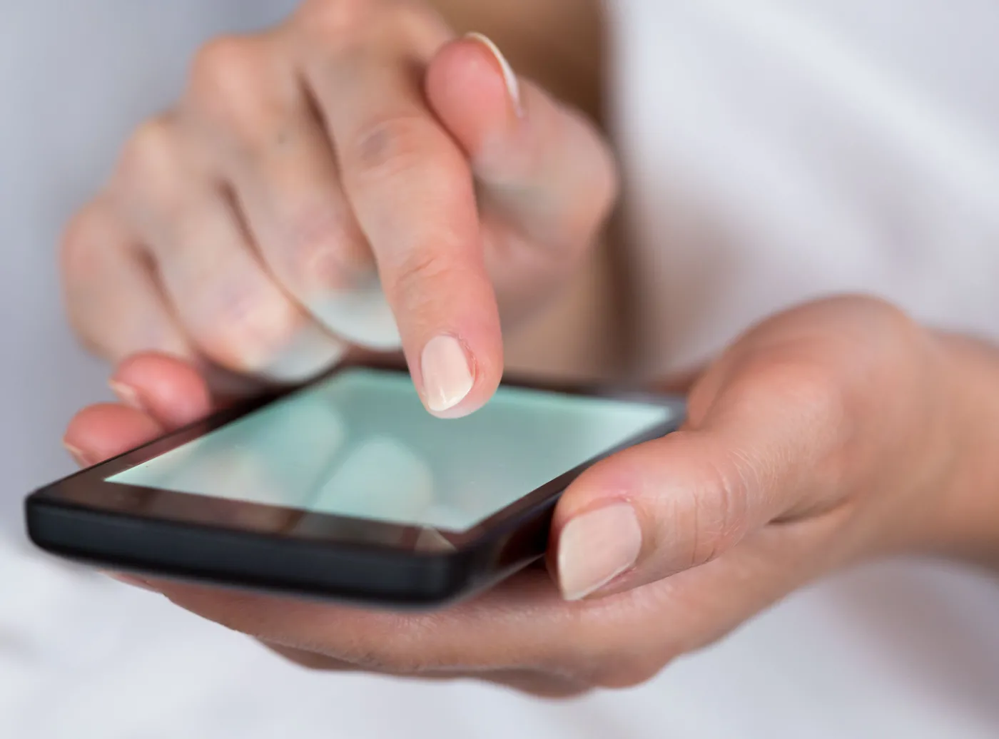 Telefon komórkowy może powodować depresję. Ale tylko smartfon