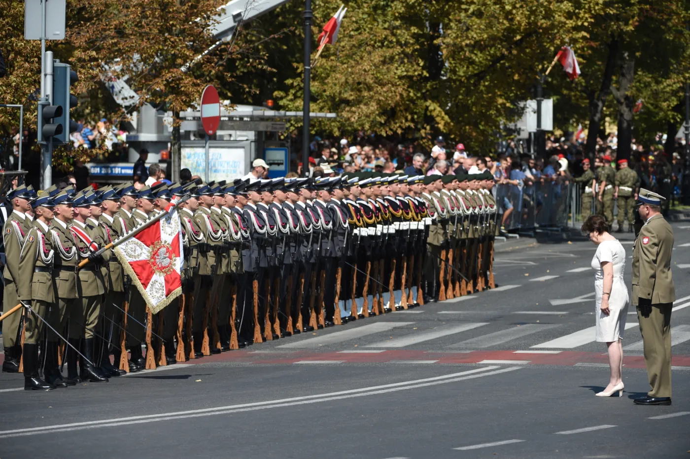 8095484-premier-ewa-kopacz-podczas-uroczystosci.jpg