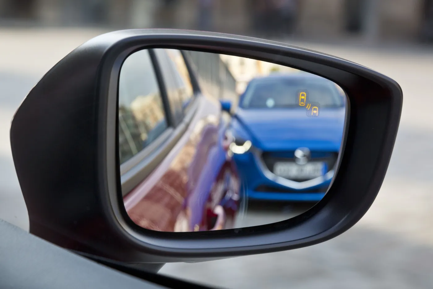 Mazda już sprzedaje w Polsce nowy i najtańszy model. Nowa mazda 2. ZDJĘCIA