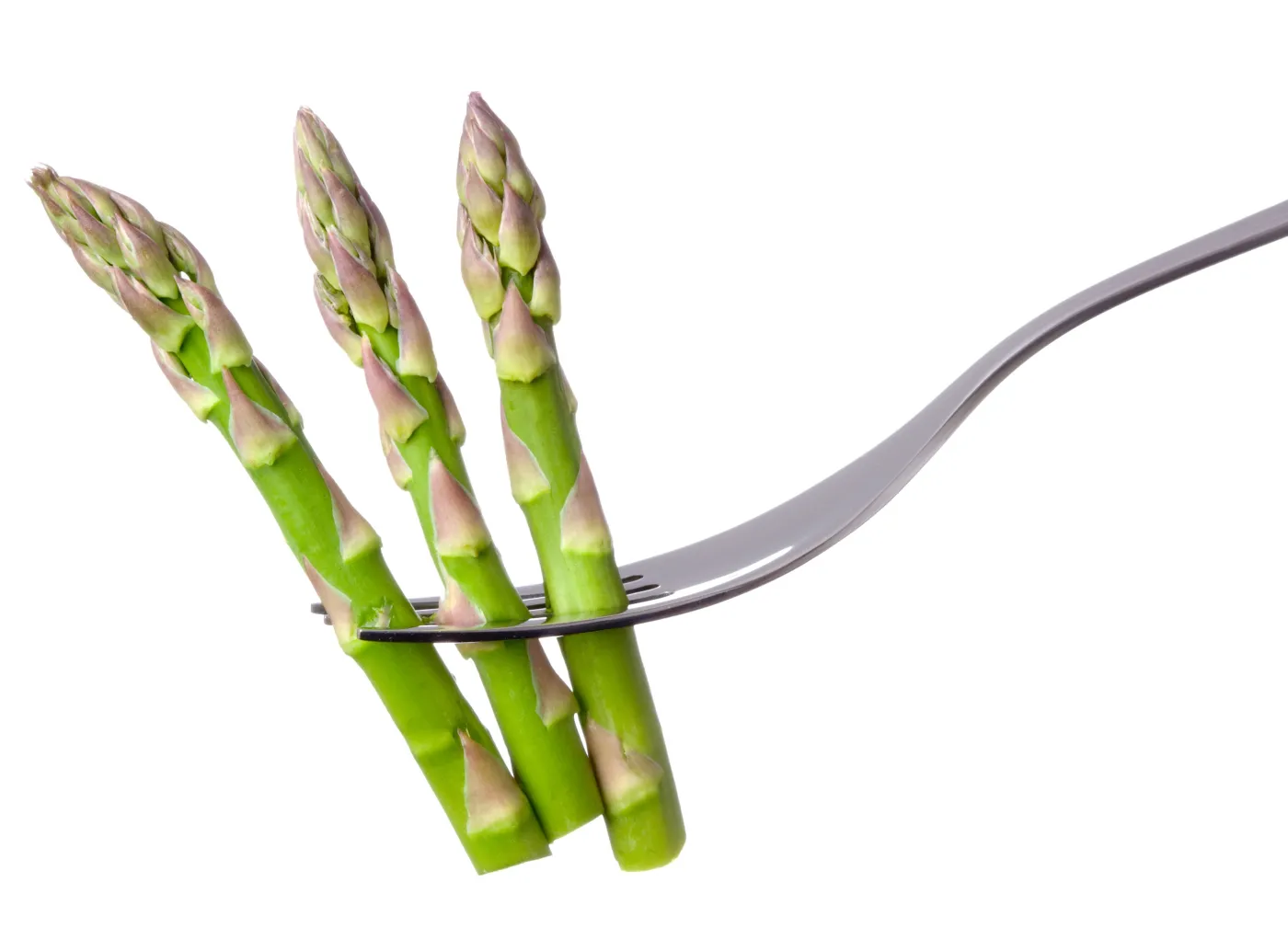 Trwa sezon na szparagi. Dlaczego warto je jeść?