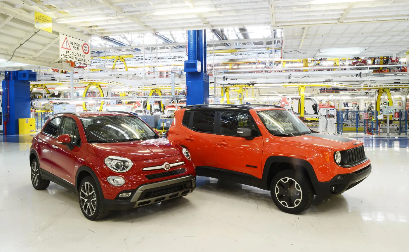 8557709-150311-fiat-jeep-500x-renegade-melfi-03.jpg
