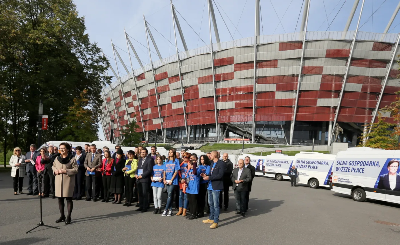 8273956-premier-ewa-kopacz-podczas-konferencji.jpg