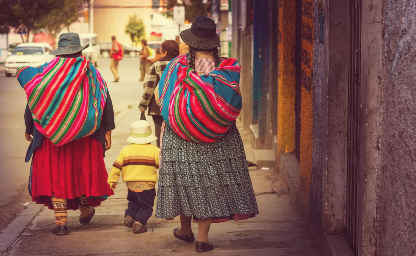 Menonici, ostatni lodziarz w Ekwadorze i aryjska kolonia w Paragwaju w zbiorze reportaży o Ameryce łacińskiej