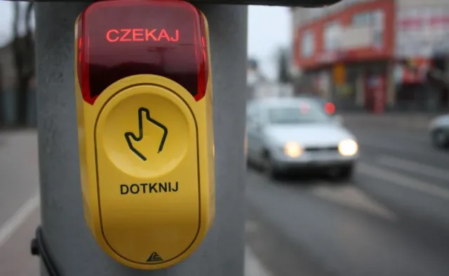 Tragiczny wypadek na przejściu dla pieszych w Tychach. Nie żyje dwoje malutkich dzieci