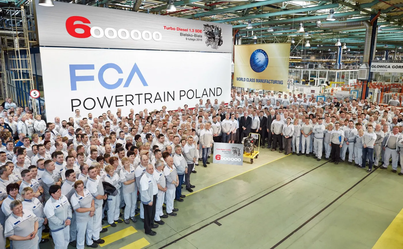 8727571-160211-fca-6-000-000-silnik-multijet-1.jpg