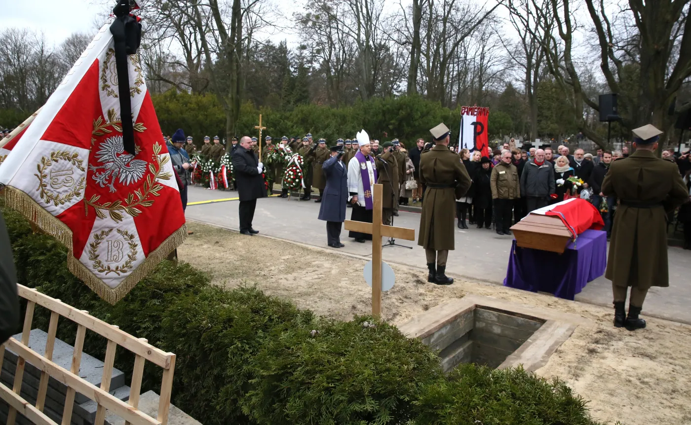 8741777-maria-stypulkowska-chojecka-laczniczka.jpg
