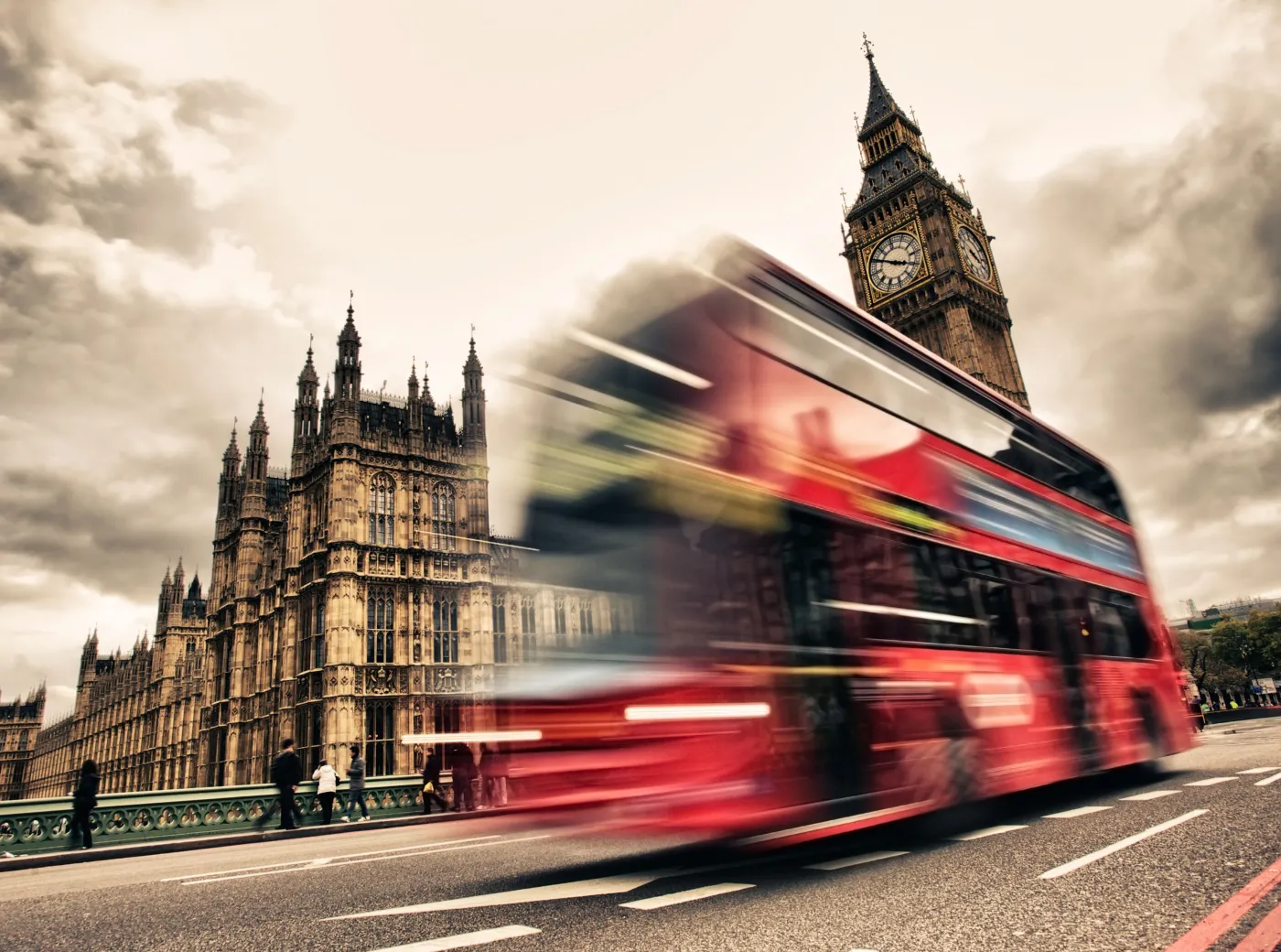 Funt coraz mocniejszy. Rodziny emigrantów się cieszą