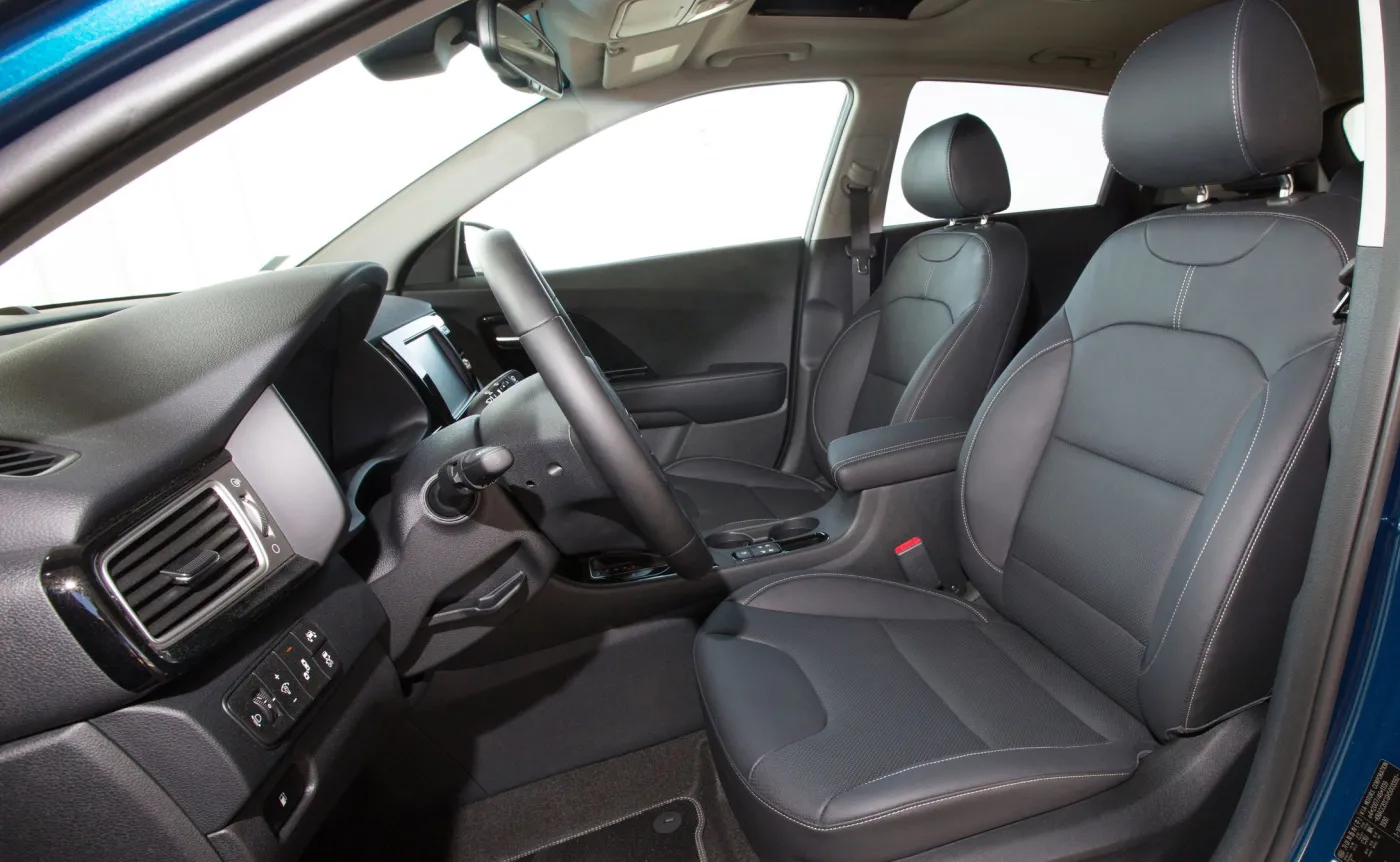 9288388-kia-niro.jpg