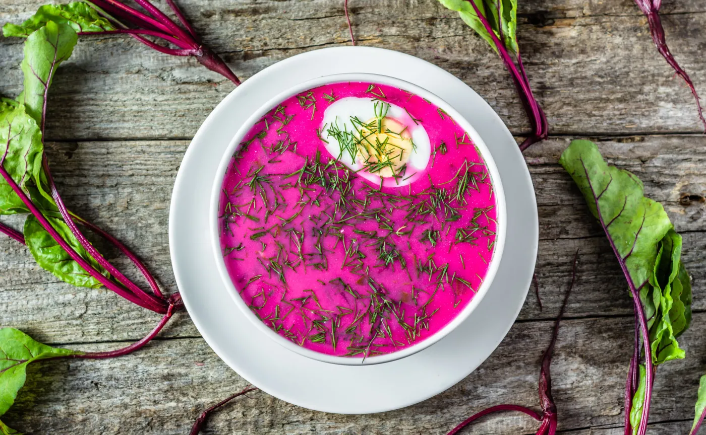 Chłodnik nie tylko na upał. Wartości odżywcze zup na zimno