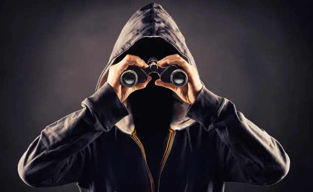 6,5 tys. zgłoszonych przestępstw, ale tylko tysiąc skazanych. Polskie sądy nie radzą sobie ze stalkerami