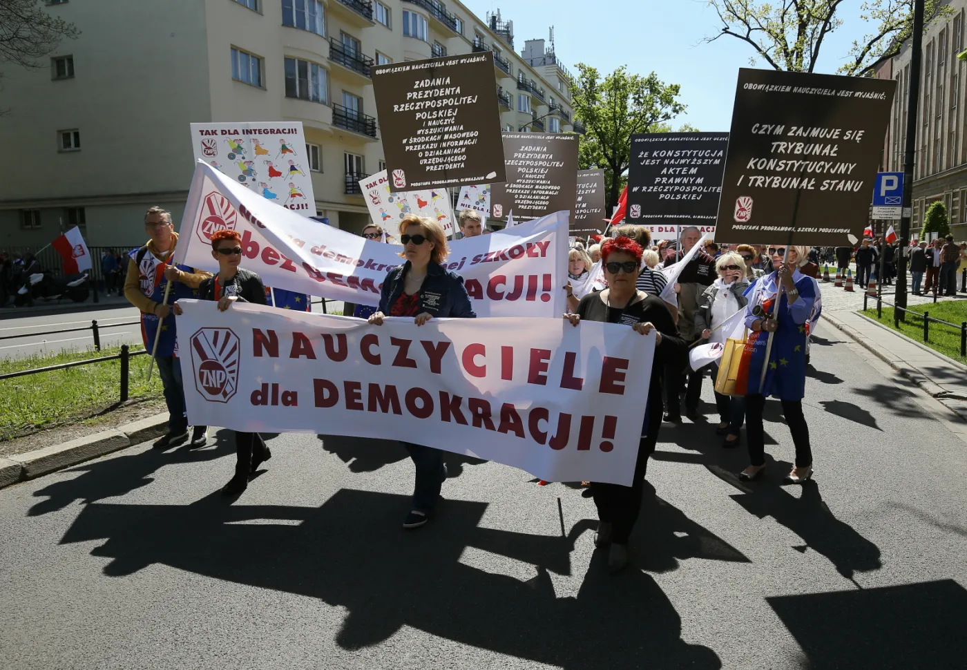 Demonstracja Komitetu Obrony Demokracji i partii opozycyjnych