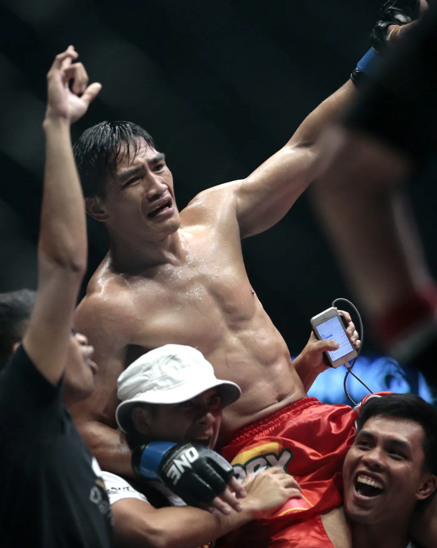 9605018-krew-pot-i-lzy-czyli-one-championship.jpg