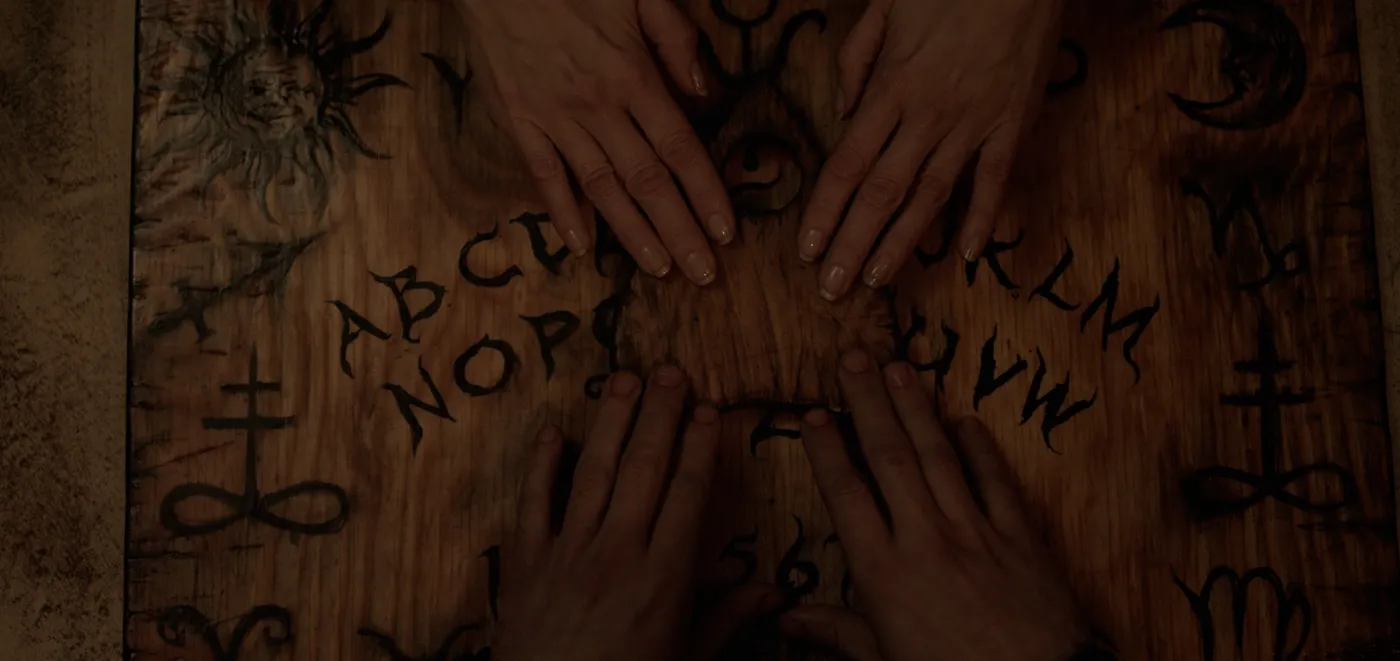 9659281-kadr-z-filmu-the-possession-experiment.jpg