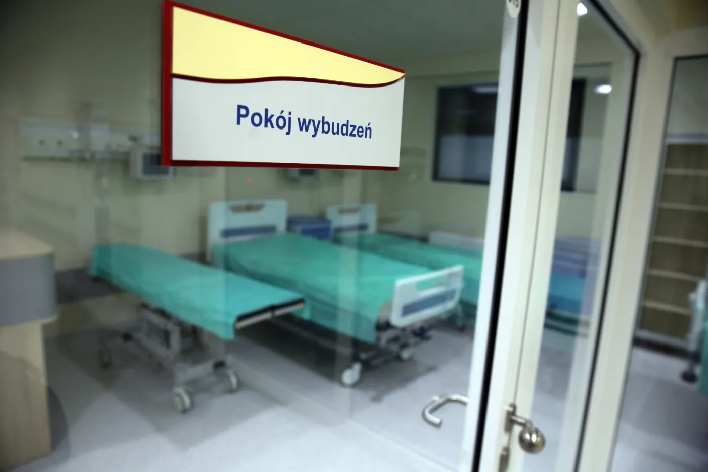9845630-nowy-pawilon-kardiologiczny-w-szpitalu.jpg