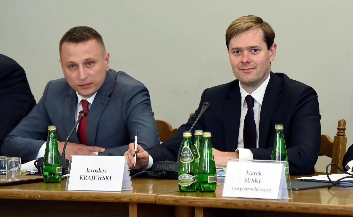 Członkowie sejmowej Komisji śledczej ds. Amber Gold, poseł PO Krzysztof Brejza i poseł PiS Jarosław Krajewski
