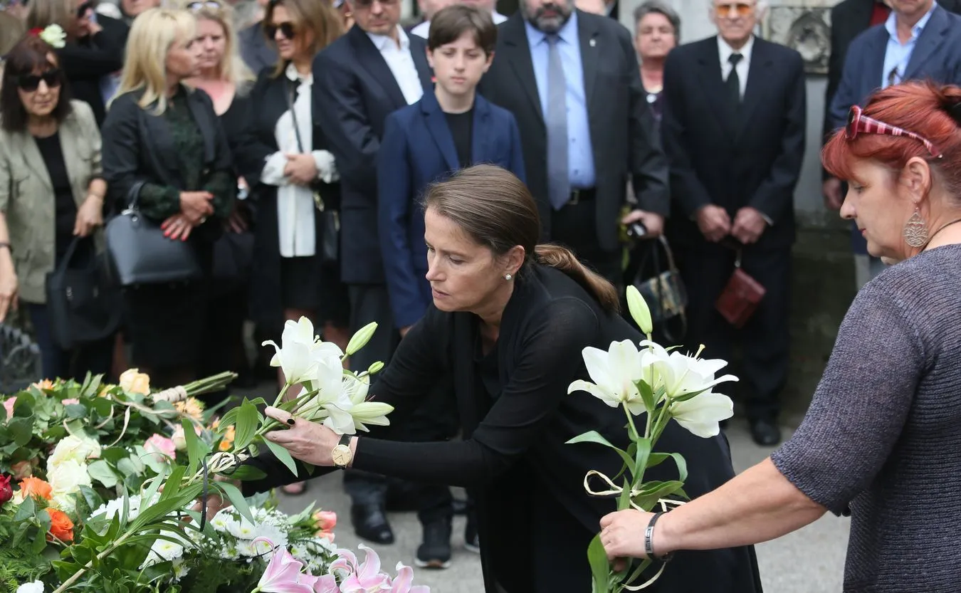 Monika Jaruzelska podczas uroczystości pogrzebowych swojej matki Barbary