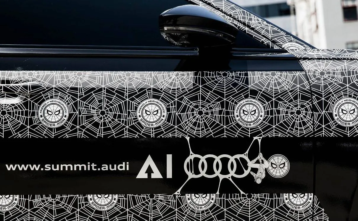 10268319-audi-a8.jpg