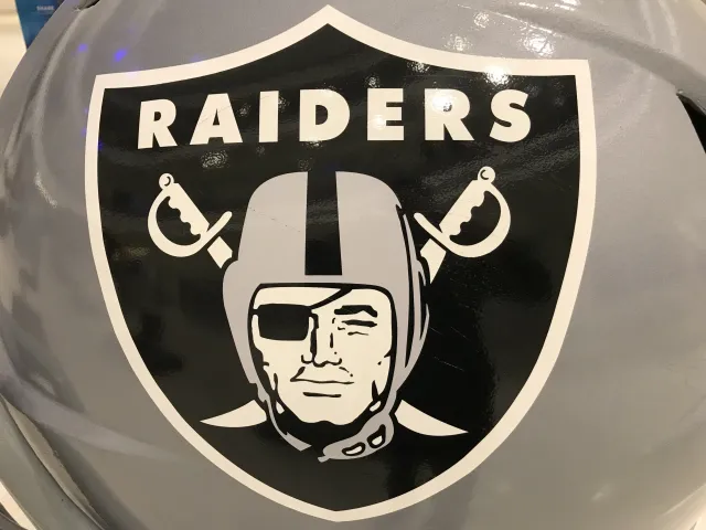 Liga NFL: Raiders zatrudnili trenera za rekordową sumę 100 mln dolarów