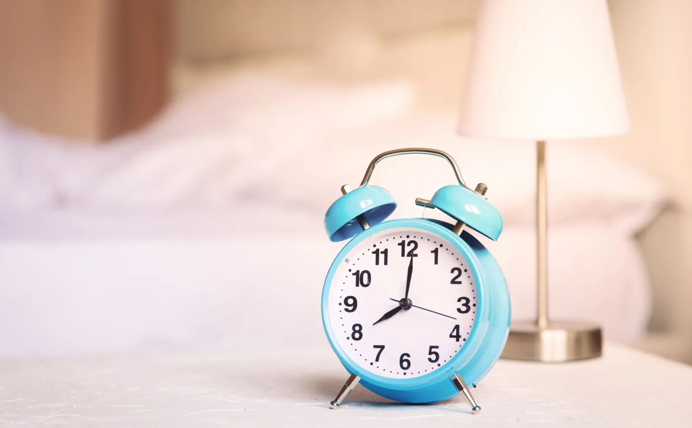 W pewnym wieku snu potrzebujemy mniej. Długość snu skraca się nawet do 5 godzin...