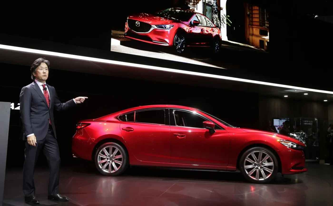Mazda 6 w nowej odsłonie ujawniona. Zmieniony wygląd i lepsze wyposażenie [ZDJĘCIA]