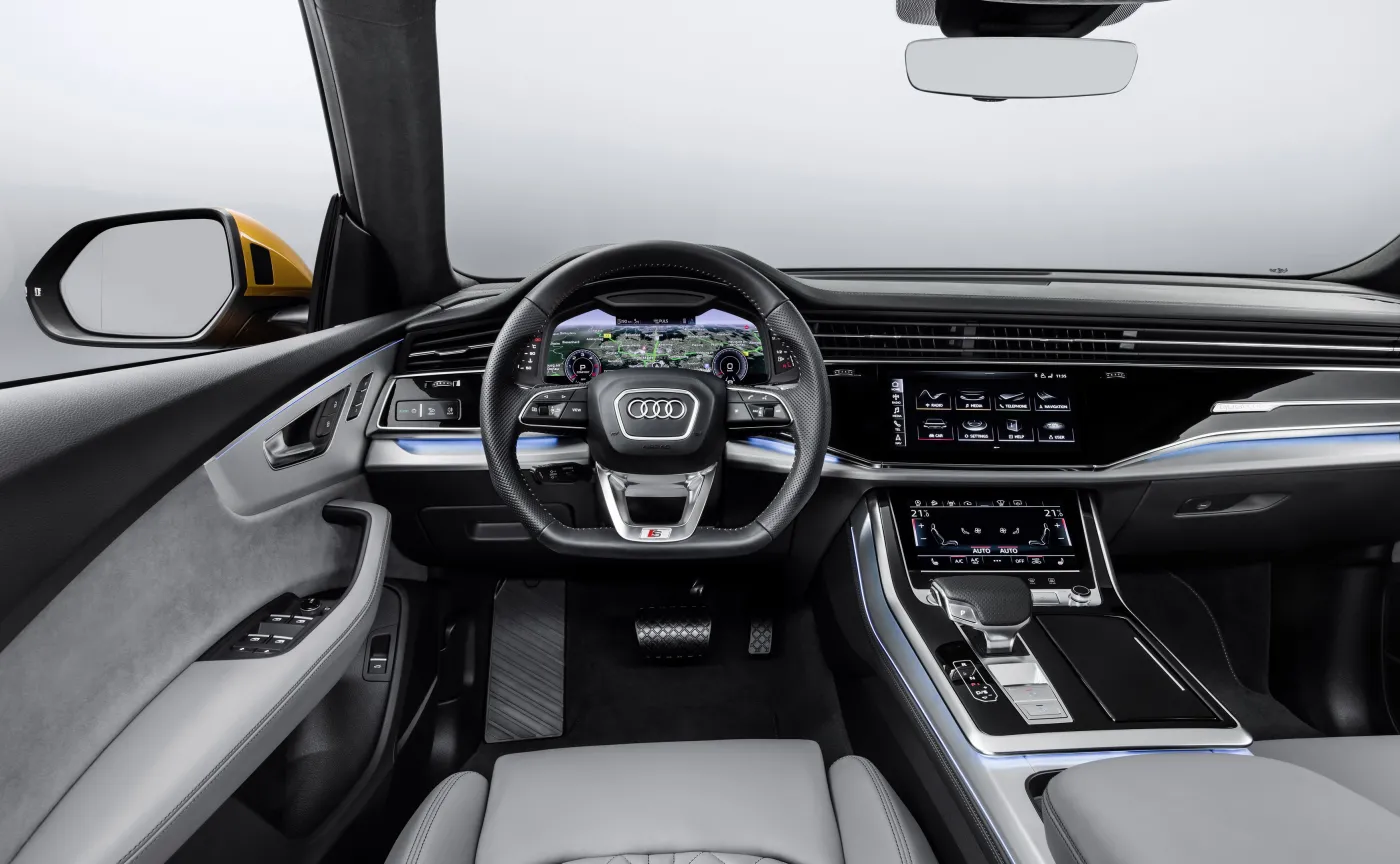 11013560-audi-q8.jpg