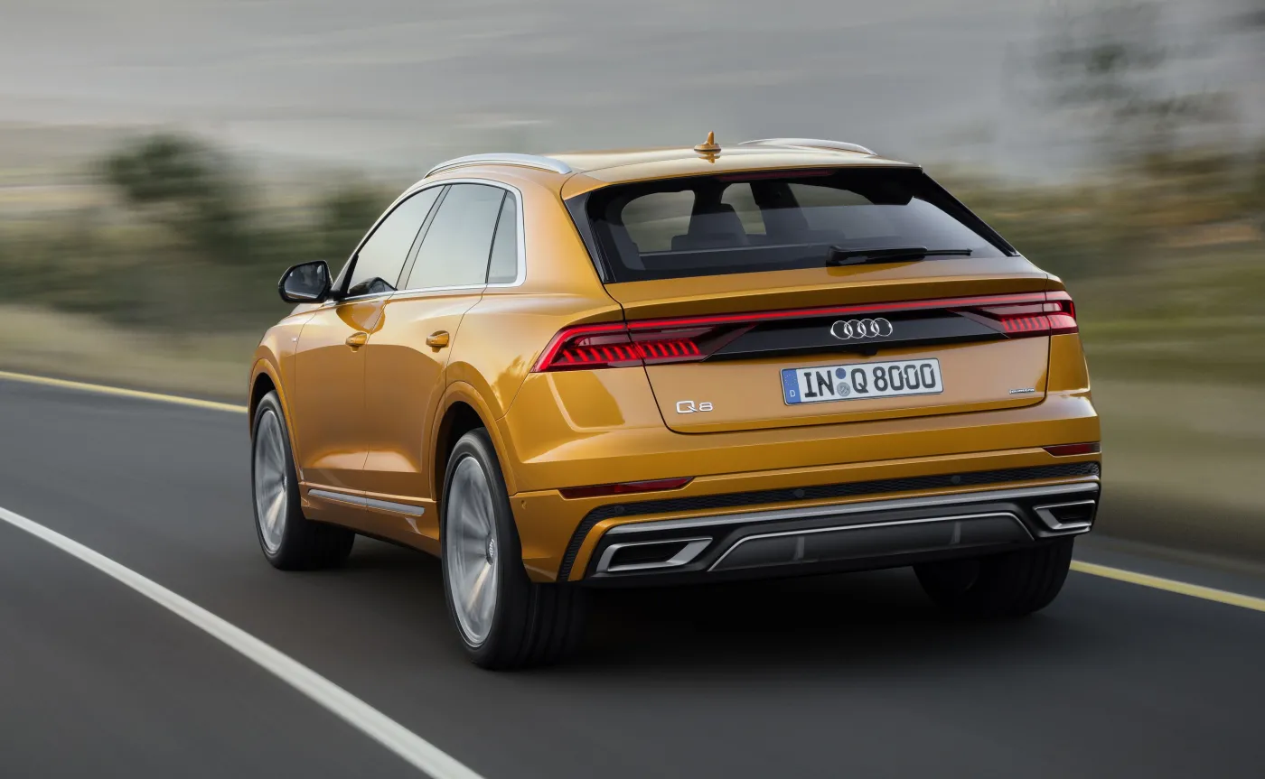 11013778-audi-q8.jpg