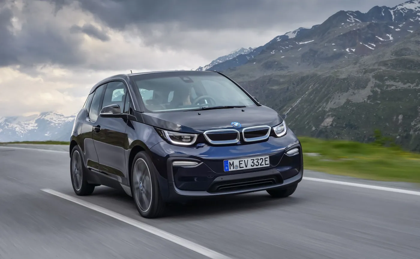 11246936-bmw-i3.jpg