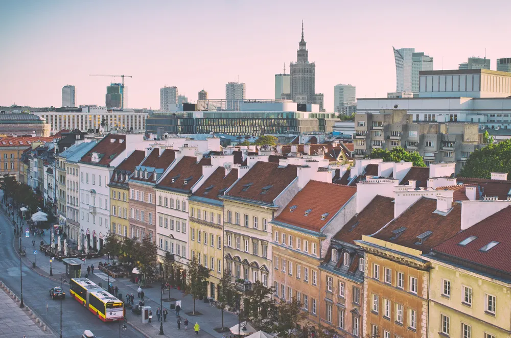 Afera reprywatyzacyjna. Pięć osób zatrzymanych. Wśród nich znany adwokat i były urzędnik ratusza w stolicy