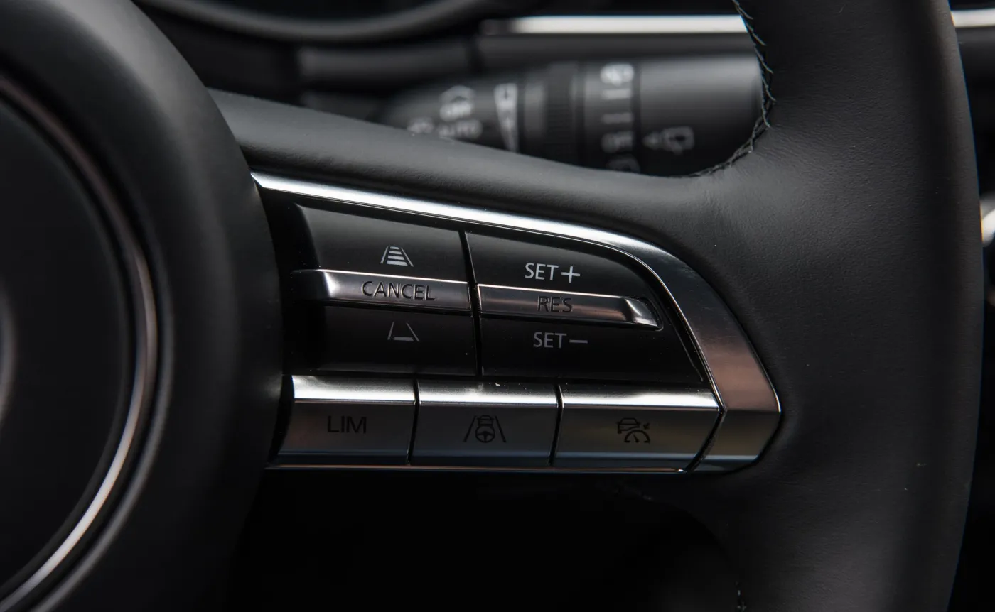 11877319-mazda-3.jpg