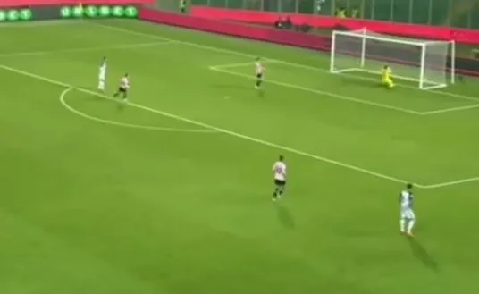 Niemożliwe? A jednak! Włoski bramkarz przebił samobója Janusza Jojki