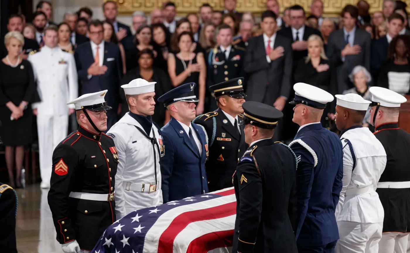 Tak żegnano senatora Johna McCaina [GALERIA]