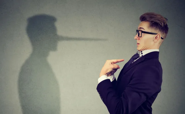 Międzynarodowy Dzień bez Kłamstwa. Czy da się nie kłamać? Kim jest patologiczny kłamca? [ROZMOWA]