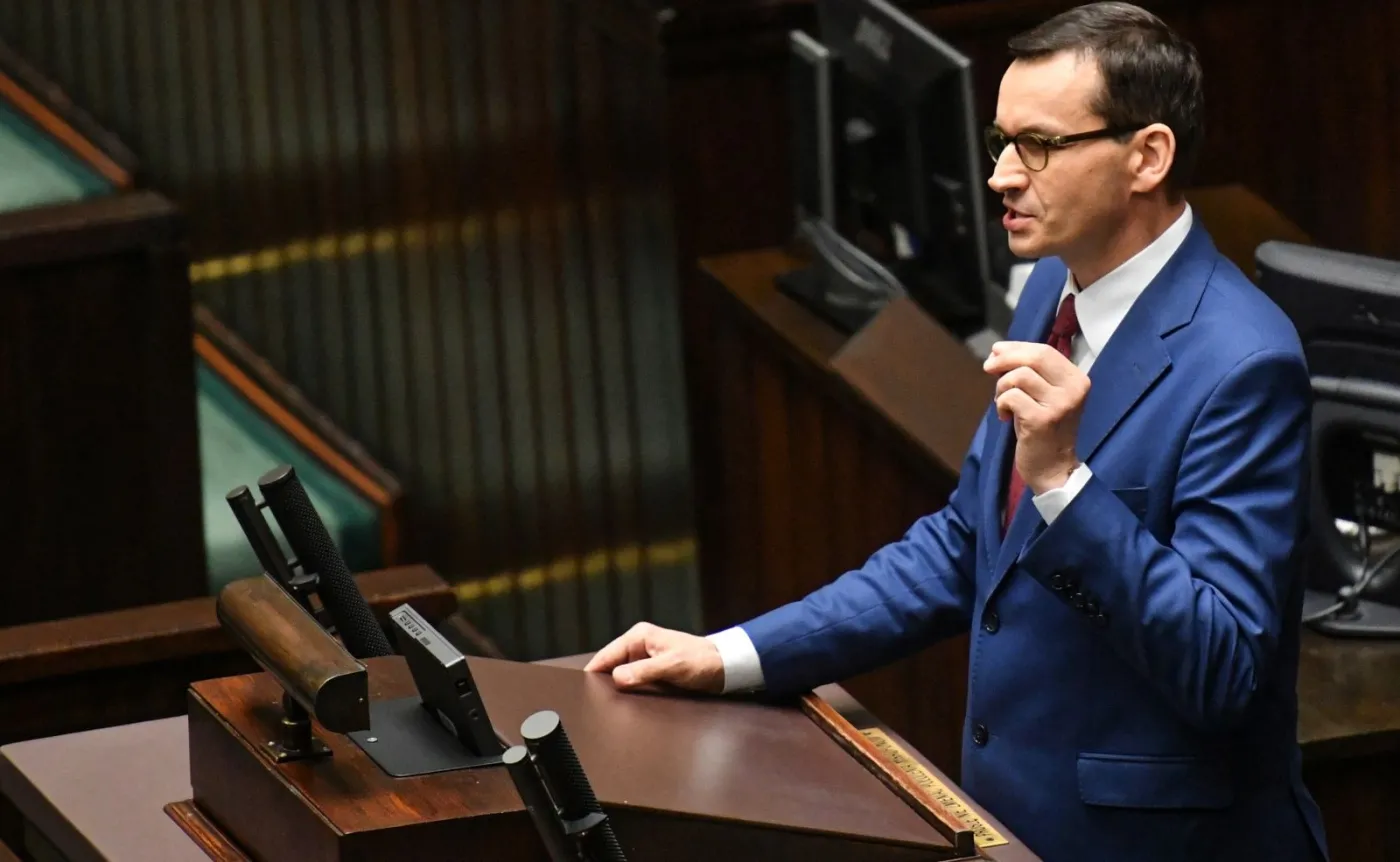Premier Mateusz Morawiecki na mównicy sejmowej. Sejm rozpatruje rządowy projekt ws. zaostrzenia kar za pedofilię