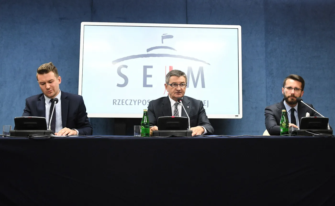 Marek Kuchciński, Andrzej Grzegrzółka, Radosław Fogiel